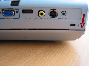 поддеть рядом с замком кенсингтона