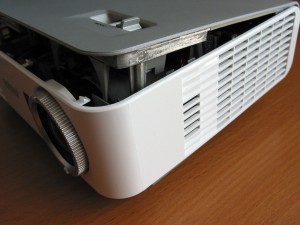 открываем крышку